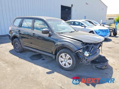 Czwarte zdjęcie samochodu z boku: 2010 SUBARU FORESTER 2.5X VIN:JF2SH6AC6AH749256 - miniatura