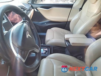 Zdjęcie 8 z 11 samochodu: 2017 TESLA MODEL S VIN:5YJSA1E2XHF190621 - miniatura