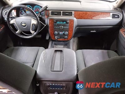 Zdjęcie 8 z 12 samochodu: 2012 CHEVROLET TAHOE C1500 LS VIN:1GNSCAE07CR304822 - miniatura