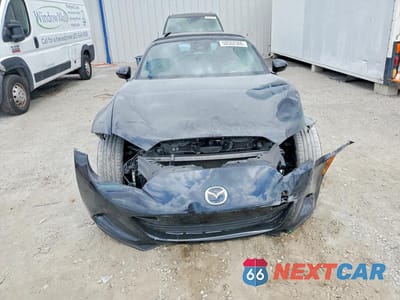 Piąte zdjęcie samochodu w środku: 2025 MAZDA MX-5 MIATA SPORT VIN:JM1NDAB72S0651966 - miniatura