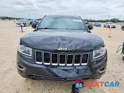 Piąte zdjęcie samochodu w środku: 2016 JEEP GRAND CHEROKEE LAREDO VIN:1C4RJEAG5GC464682 - miniatura