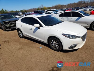 Czwarte zdjęcie samochodu z boku: 2015 MAZDA 3 TOURING VIN:3MZBM1V73FM235889 - miniatura