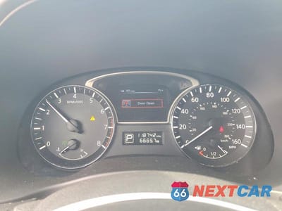 Zdjęcie 9 z 13 samochodu: 2013 NISSAN PATHFINDER S VIN:5N1AR2MN2DC662996 - miniatura