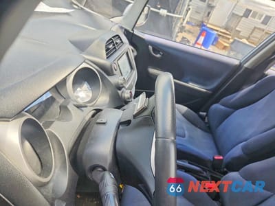 Zdjęcie 9 z 12 samochodu: 2009 HONDA FIT SPORT VIN:JHMGE88479S041733 - miniatura