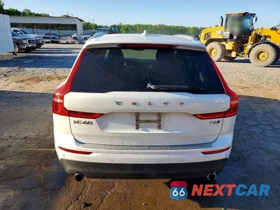 Zdjęcie 6 z 12 samochodu: 2018 VOLVO XC60 T6 MOMENTUM VIN:YV4A22RK3J1027460 - miniatura