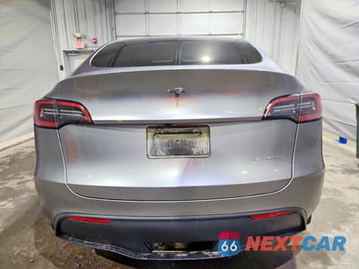Zdjęcie 6 z 12 samochodu: 2024 TESLA MODEL Y VIN:7SAYGDEE7RA290469 - miniatura