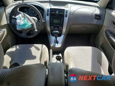 Zdjęcie 8 z 12 samochodu: 2008 HYUNDAI TUCSON SE VIN:KM8JN12D98U880918 - miniatura