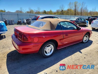 Trzecie zdjęcie samochodu z tyłu: 1996 FORD MUSTANG VIN:1FALP444XTF163081 - miniatura
