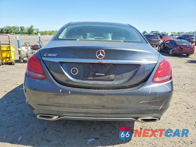 Zdjęcie 6 z 13 samochodu: 2015 MERCEDES-BENZ C 300 4MATIC VIN:55SWF4KB7FU091839 - miniatura