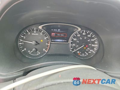 Zdjęcie 9 z 13 samochodu: 2019 NISSAN PATHFINDER SL VIN:5N1DR2MM0KC632266 - miniatura