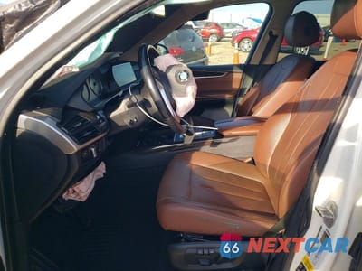 Zdjęcie 7 z 12 samochodu: 2016 BMW X5 XDRIVE35I VIN:5UXKR0C56G0U48659 - miniatura