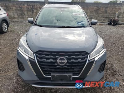 Piąte zdjęcie samochodu w środku: 2023 NISSAN KICKS SV VIN:3N1CP5CV2PL509178 - miniatura