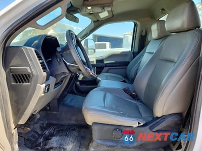 Zdjęcie 7 z 11 samochodu: 2020 FORD F350 SUPER DUTY UTILITY / SERVICE TRUCK VIN:1FDRF3G6XLEE53465 - miniatura