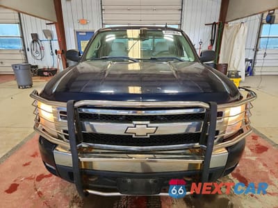 Piąte zdjęcie samochodu w środku: 2007 CHEVROLET SILVERADO K1500 CREW CAB VIN:2GCEK13C471638035 - miniatura