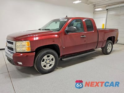 2008 CHEVROLET SILVERADO C1500 2GCEC19J081250496 - główne zdjęcie licytacji z USA - miniatura
