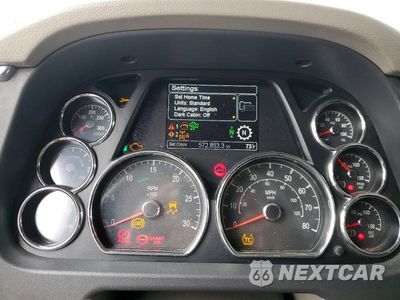 Zdjęcie 8 z 10 samochodu: 2019 PETERBILT 579 SEMI TRUCK VIN:1XPBDP9X2KD600910 - miniatura