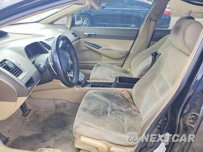 Zdjęcie 7 z 12 samochodu: 2006 HONDA CIVIC LX VIN:1HGFA16546L075020 - miniatura