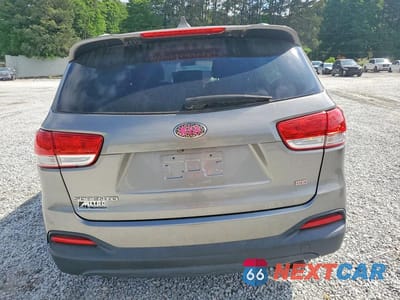 Zdjęcie 6 z 13 samochodu: 2016 KIA SORENTO LX VIN:5XYPG4A39GG048448 - miniatura
