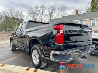 Drugie zdjęcie samochodu z przodu: 2023 CHEVROLET SILVERADO K1500 LT VIN:1GCVDDE80PZ235326 - miniatura