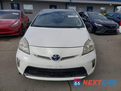 Piąte zdjęcie samochodu w środku: 2012 TOYOTA PRIUS VIN:JTDKN3DU4C1526705 - miniatura