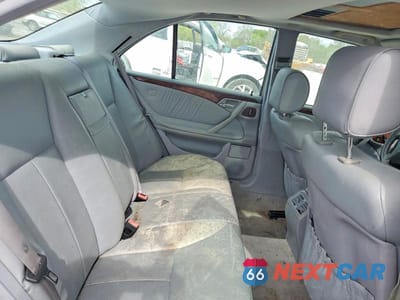 Zdjęcie 10 z 11 samochodu: 2001 MERCEDES-BENZ E 320 VIN:WDBJF65JX1B229507 - miniatura