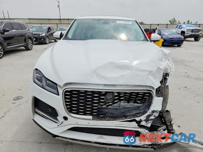 Piąte zdjęcie samochodu w środku: 2023 JAGUAR F-PACE S VIN:SADCJ2EX1PA708276 - miniatura