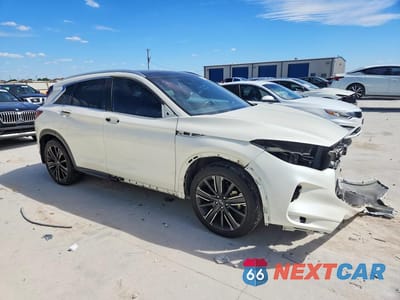 Czwarte zdjęcie samochodu z boku: 2022 INFINITI QX50 LUXE VIN:3PCAJ5BB6NF115000 - miniatura