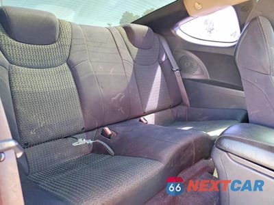 Zdjęcie 10 z 12 samochodu: 2011 HYUNDAI GENESIS COUPE 2.0T VIN:KMHHT6KD1BU054301 - miniatura