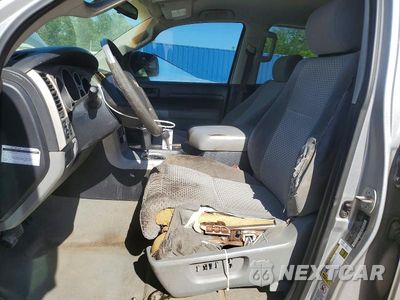 Zdjęcie 7 z 12 samochodu: 2007 TOYOTA TUNDRA DOUBLE CAB SR5 VIN:5TBRV54197S450299 - miniatura