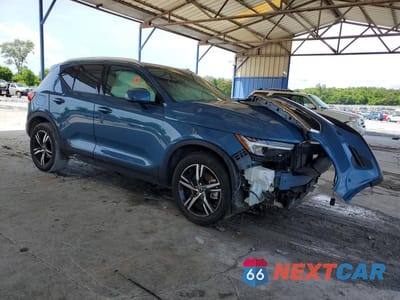 Czwarte zdjęcie samochodu z boku: 2023 VOLVO XC40 CORE VIN:YV4K92HK8P2921541 - miniatura