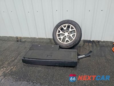 Zdjęcie 13 z 14 samochodu: 2019 CHEVROLET TAHOE K1500 LT VIN:1GNSKBKC0KR292437 - miniatura