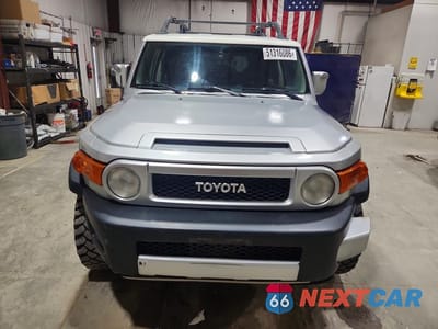 Piąte zdjęcie samochodu w środku: 2007 TOYOTA FJ CRUISER BASE VIN:JTEBU11F570086448 - miniatura