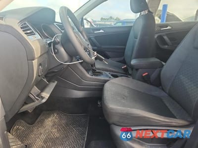 Zdjęcie 7 z 13 samochodu: 2019 VOLKSWAGEN TIGUAN S VIN:3VV1B7AX2KM187052 - miniatura