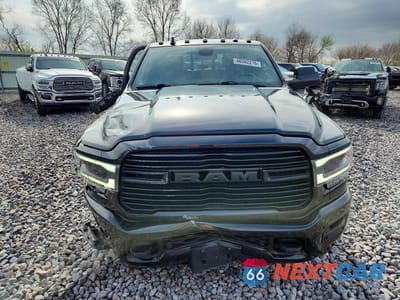 Piąte zdjęcie samochodu w środku: 2021 RAM 2500 LARAMIE VIN:3C6UR5FL1MG515538 - miniatura