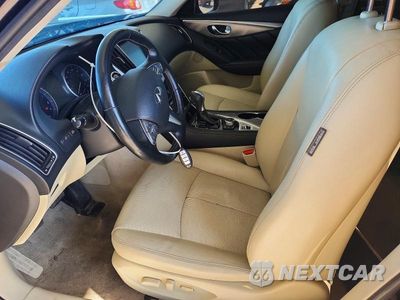 Zdjęcie 7 z 13 samochodu: 2015 INFINITI Q50 PREMIUM VIN:JN1BV7AR8FM397834 - miniatura