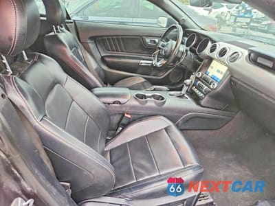 Zdjęcie 10 z 11 samochodu: 2022 FORD MUSTANG VIN:1FATP8UH1N5103046 - miniatura