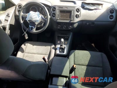 Zdjęcie 8 z 13 samochodu: 2018 VOLKSWAGEN TIGUAN LIMITED VIN:WVGAV7AX8JK005247 - miniatura