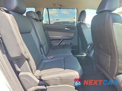 Zdjęcie 11 z 13 samochodu: 2023 VOLKSWAGEN ATLAS SE VIN:1V2WR2CA8PC524116 - miniatura