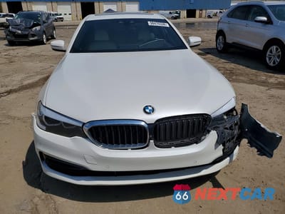 Piąte zdjęcie samochodu w środku: 2019 BMW 540 XI VIN:WBAJE7C54KWW31403 - miniatura