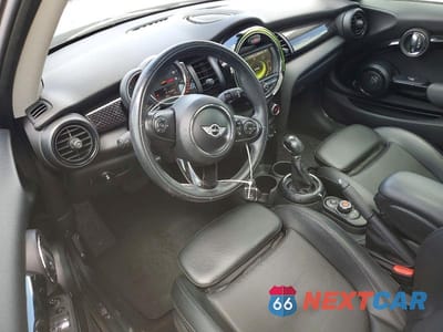 Zdjęcie 8 z 11 samochodu: 2017 MINI COOPER S VIN:WMWXP7C5XH3B93388 - miniatura