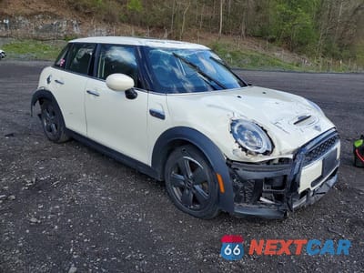 Czwarte zdjęcie samochodu z boku: 2022 MINI COOPER S VIN:WMW53DK05N2R25318 - miniatura