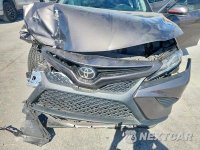 Zdjęcie 11 z 12 samochodu: 2018 TOYOTA CAMRY SE VIN:4T1B11HK2JU149145 - miniatura