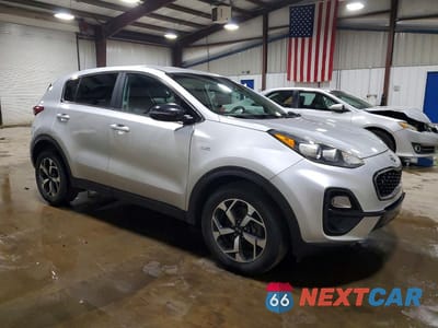 Czwarte zdjęcie samochodu z boku: 2020 KIA SPORTAGE LX VIN:KNDPMCAC0L7672911 - miniatura