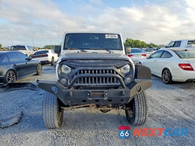 Piąte zdjęcie samochodu w środku: 2017 JEEP WRANGLER UNLIMITED RUBICON VIN:1C4BJWFG1HL670955 - miniatura