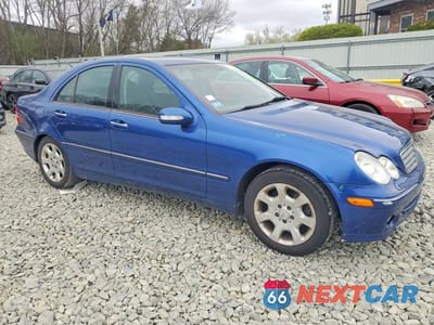 Czwarte zdjęcie samochodu z boku: 2005 MERCEDES-BENZ C 240 4MATIC VIN:WDBRF81J75F613067 - miniatura