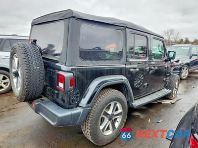 Trzecie zdjęcie samochodu z tyłu: 2020 JEEP WRANGLER UNLIMITED SAHARA VIN:1C4HJXEG1LW225494 - miniatura