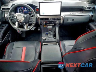 Zdjęcie 8 z 11 samochodu: 2024 TOYOTA TACOMA TRD SPORT VIN:3TMLB5JN5RM001119 - miniatura