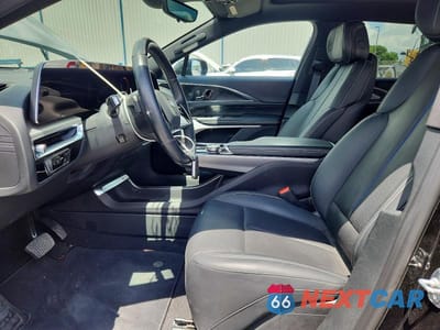 Zdjęcie 7 z 13 samochodu: 2024 CADILLAC LYRIQ LUXURY VIN:1GYKPSRK6RZ124300 - miniatura