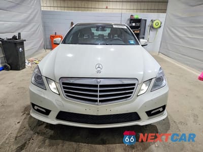 Piąte zdjęcie samochodu w środku: 2010 MERCEDES-BENZ E 350 4MATIC VIN:WDDHF8HB1AA065804 - miniatura