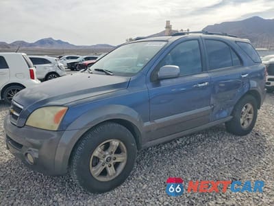 2004 KIA SORENTO LX KNDJD733545313433 - główne zdjęcie licytacji z USA - miniatura
